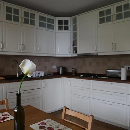 Charming With Rich Garden בקתה לה אורוטבה